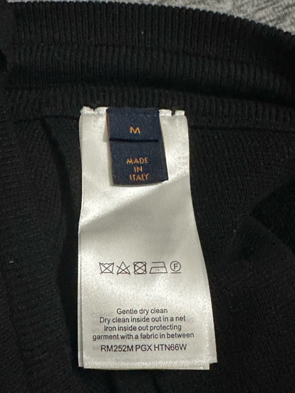 Louis Vuitton Black Knitted Pants - Picture 7 of 8